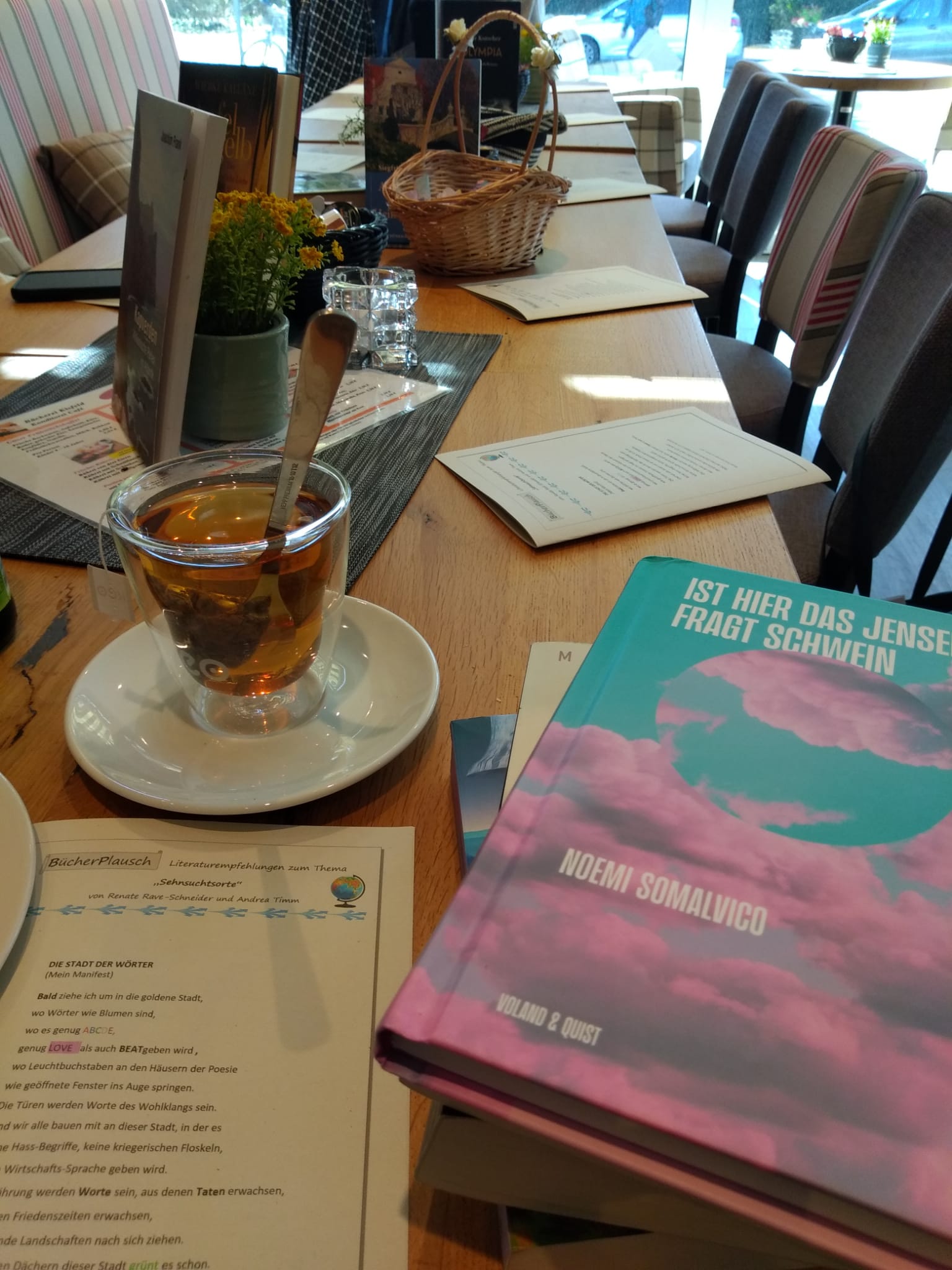 Büchertisch Sehnsuchtsorte